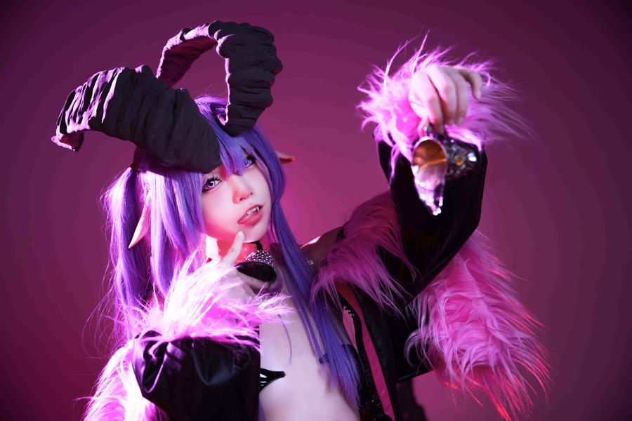 G44不会受伤《咩咩子》：充满诱惑的咩咩小恶魔-绿色萌妹
