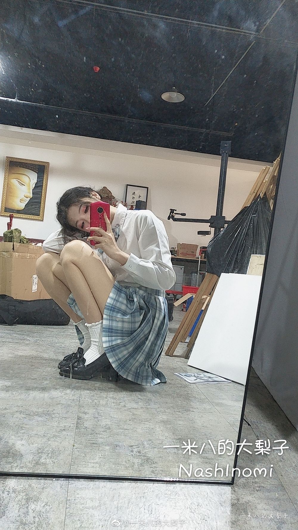 阿薰kaOri微博图片全更新，短发女孩的逆生长-绿色萌妹