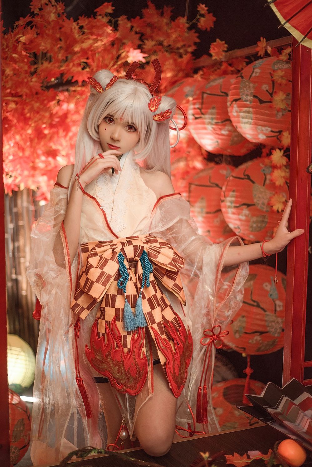 动漫博主南桃momoko是不是被胡狼与宝藏中绝美气质所折服呢？-绿色萌妹