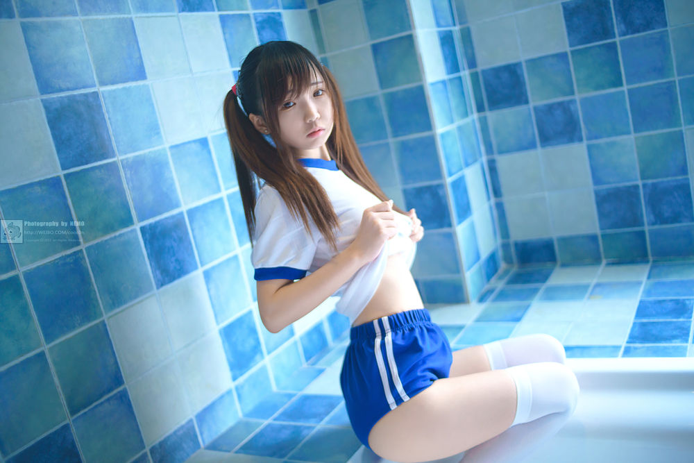 Natsuko夏夏子《体操服》作品赏析-绿色萌妹