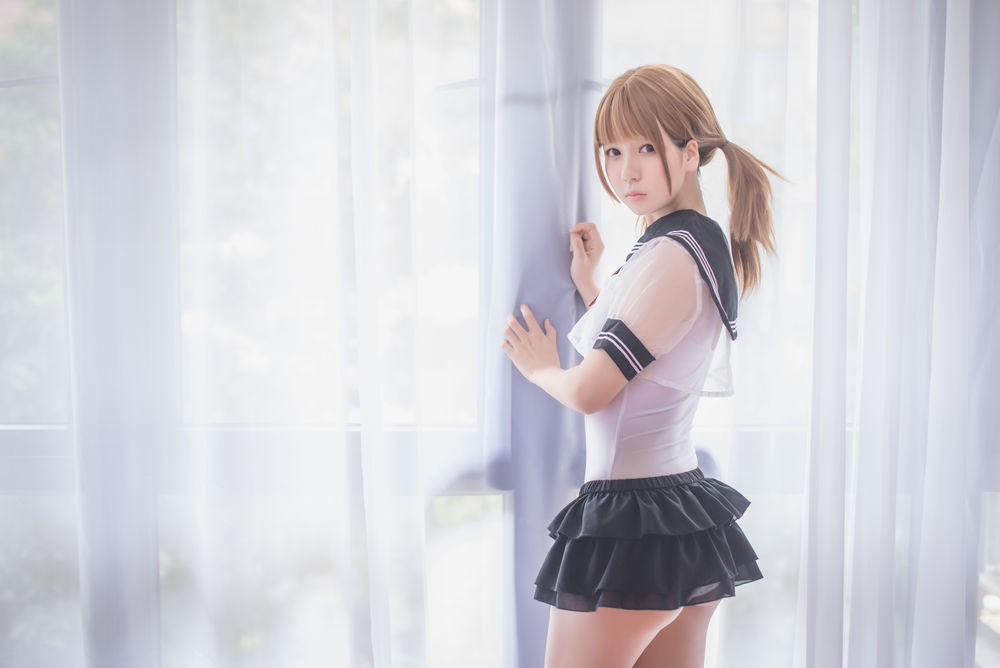超吸睛！白金saki校园水手服勾引起学生时期的美好时光-绿色萌妹