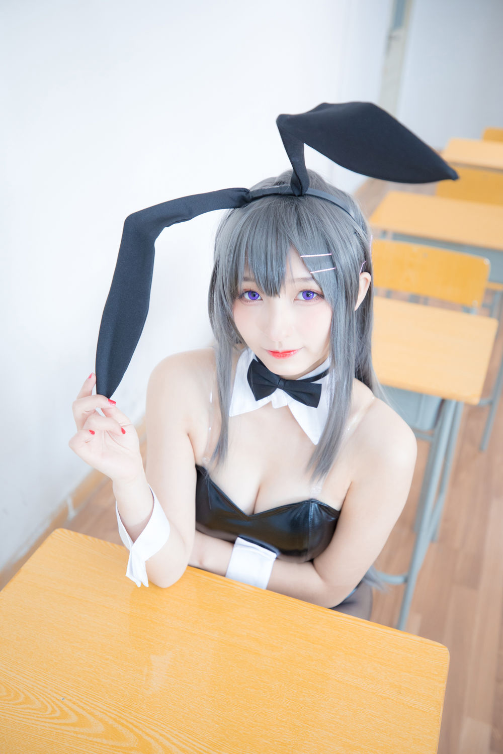 神楽坂真冬–樱岛麻衣，最新cos摄影图片包鉴赏-绿色萌妹